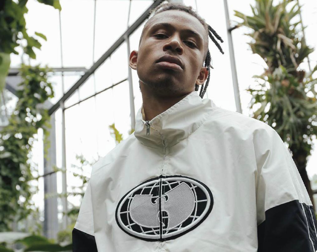 Collector's Bundle Tracksuit + The “Invincible Armor” Album